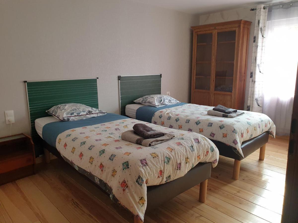 Au Relais Du Canal A Grand Gabarit Nesle Exteriér fotografie