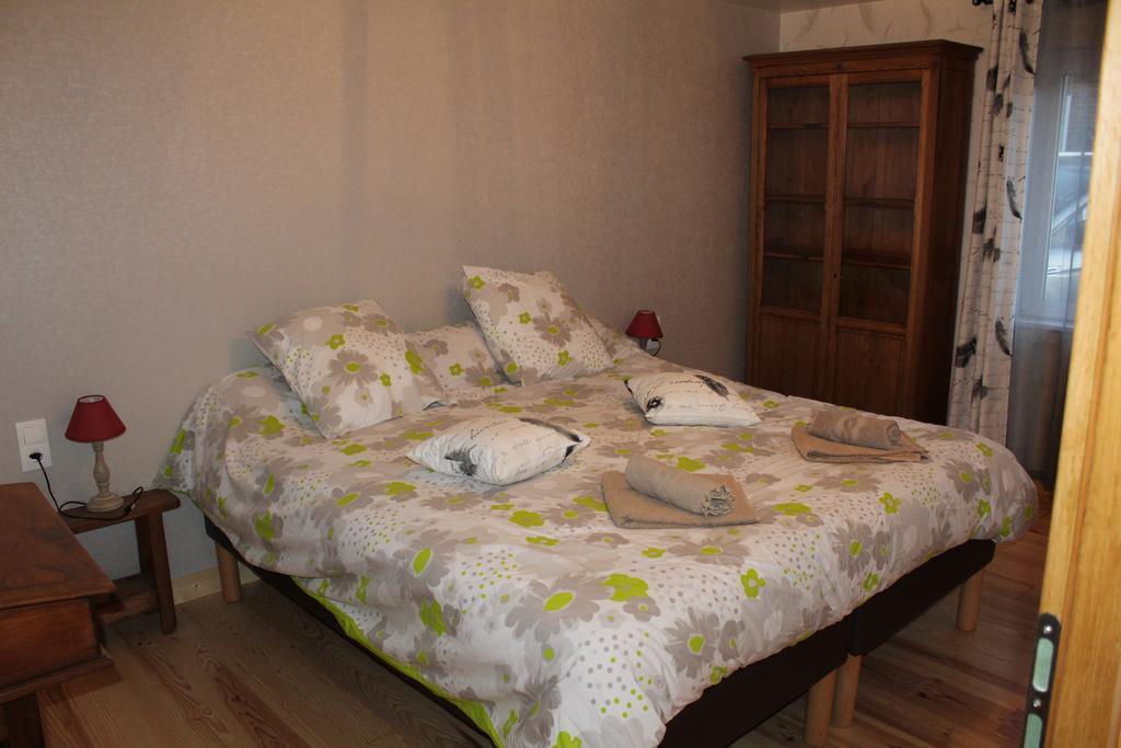 Au Relais Du Canal A Grand Gabarit Nesle Exteriér fotografie